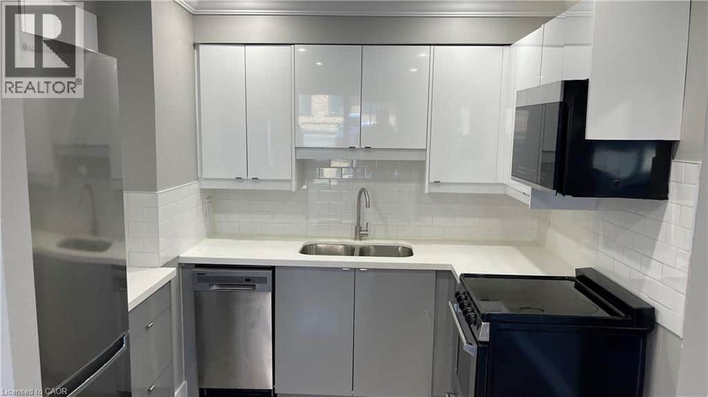 700 LAWRENCE Road Unit# 102 - Photo 2 of 11, Hamilton, Ontario