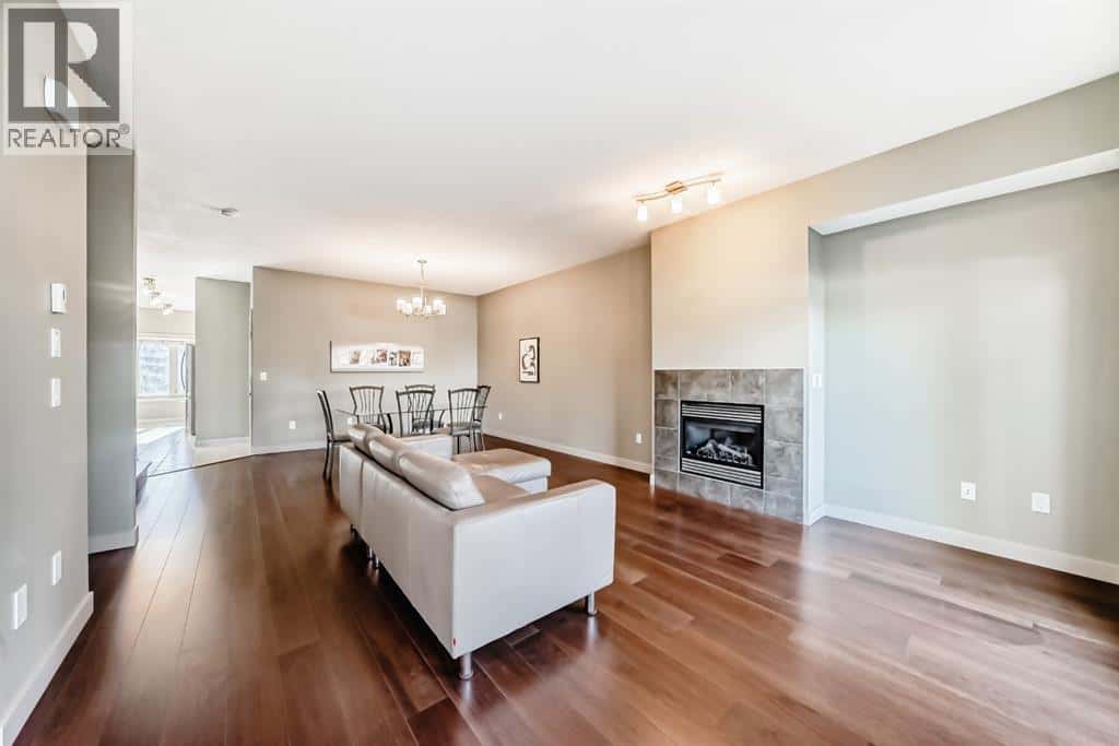 12 Cougar Ridge Landing SW — Calgary, Alberta - Photo 2 of 50