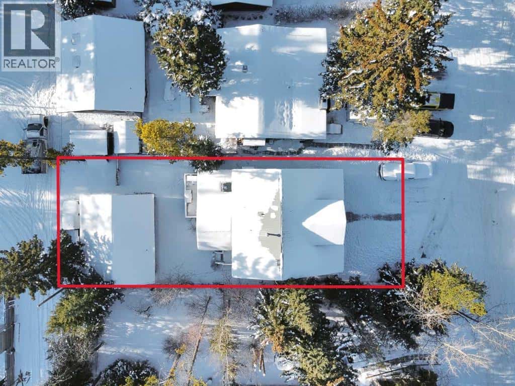 809 13 Street — Canmore - Photo 2 of 18