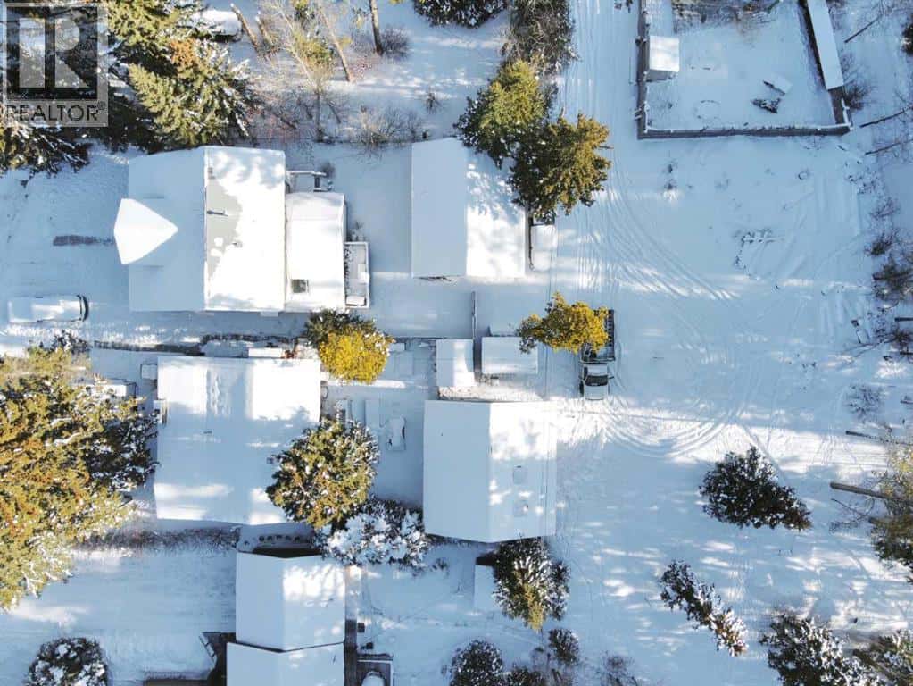 809 13 Street — Canmore - Photo 3 of 18