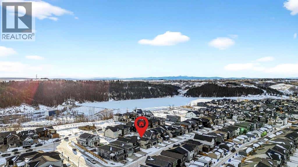 29 Rowmont Common NW — Calgary, Alberta - Photo 5 of 45