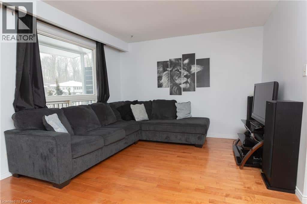 Kitchener — Kitchener - Photo 5 of 29