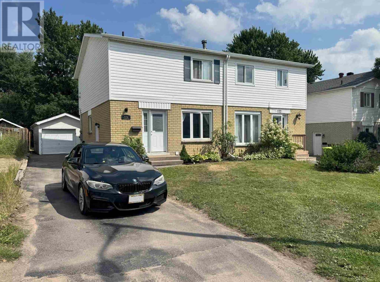 774 Pine ST — Sault Ste. Marie, Ontario - Photo 3 of 37