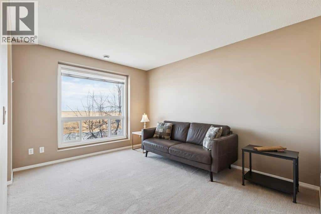 152 Sunrise Terrace NE — High River, Alberta - Photo 5 of 20