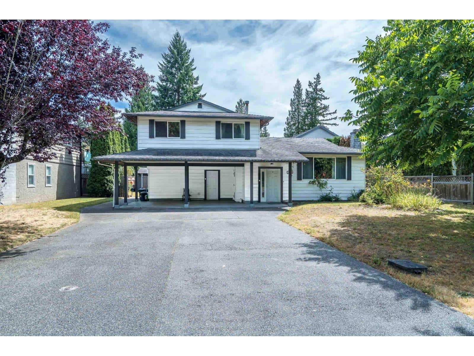 19934 45A AVENUE — Langley, British Columbia - Photo 3 of 38