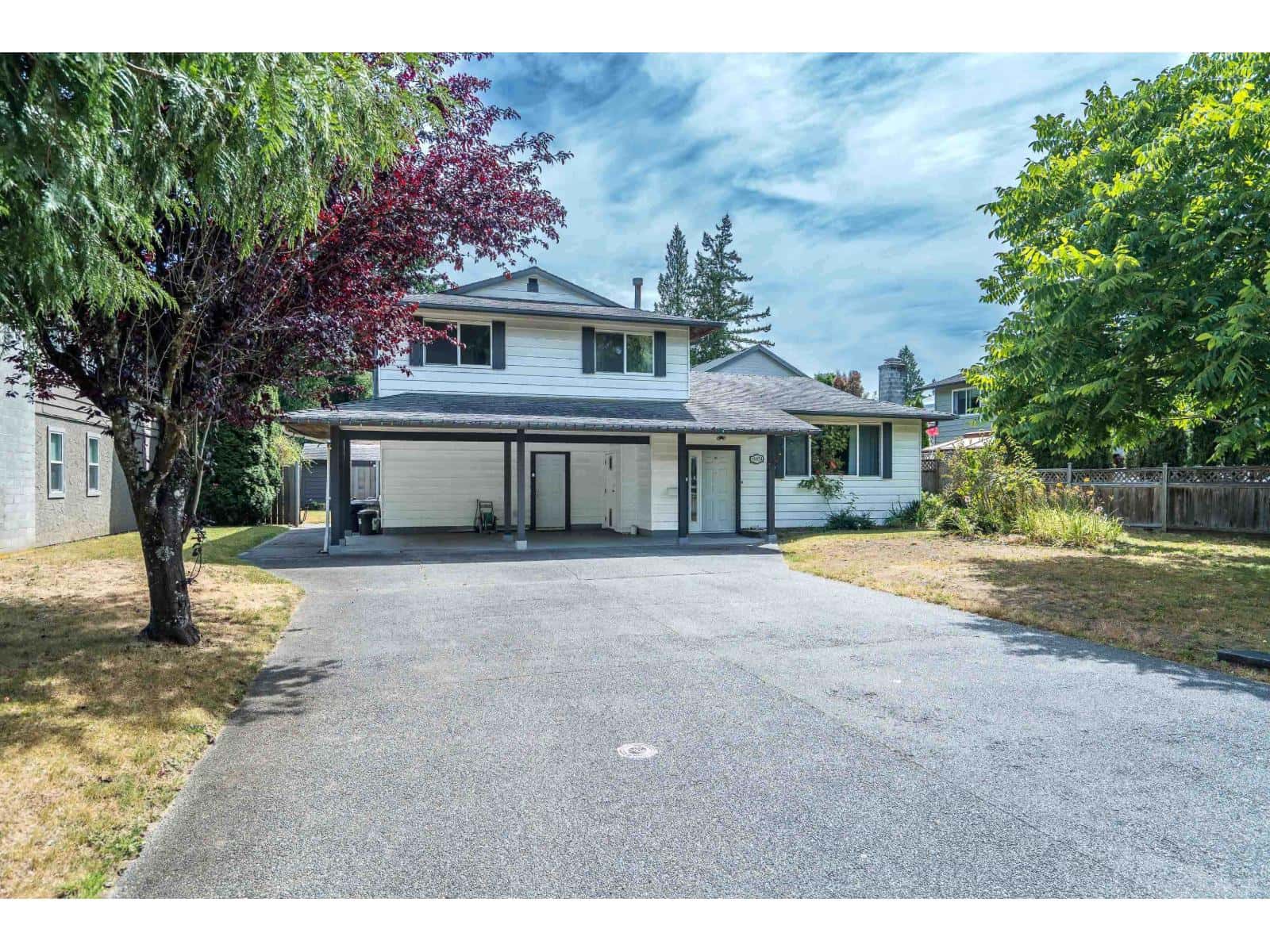 19934 45A AVENUE — Langley, British Columbia - Photo 2 of 38