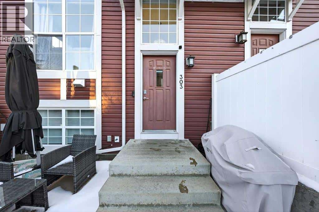 303 New Brighton Villas SE — Calgary, Alberta - Photo 5 of 48