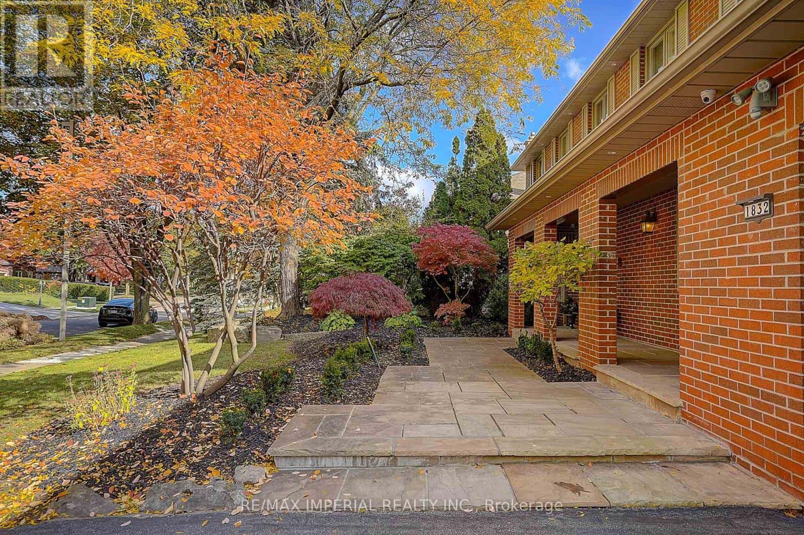 1832 PINE SISKIN COURT — Mississauga (Erin Mills), Ontario - Photo 5 of 46