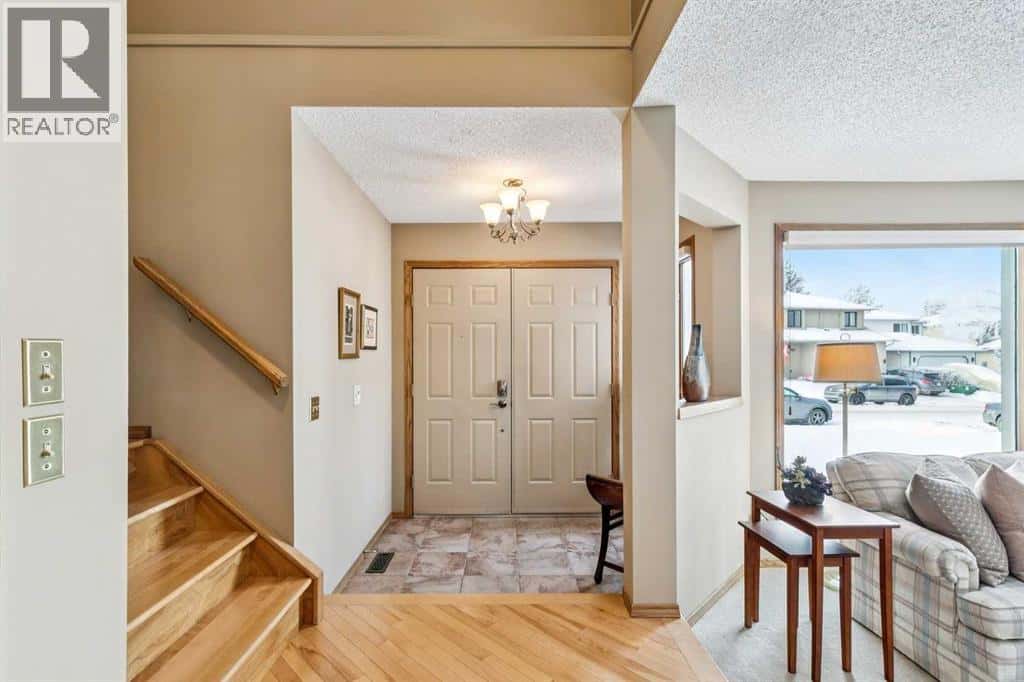 75 Shawnee Crescent — Calgary, Alberta - Photo 2 of 45