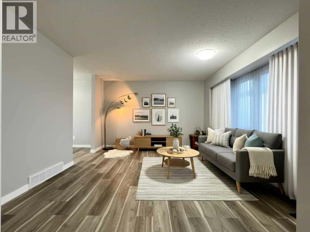 495 Columbia Boulevard W — Lethbridge, Alberta - Photo 5 of 26