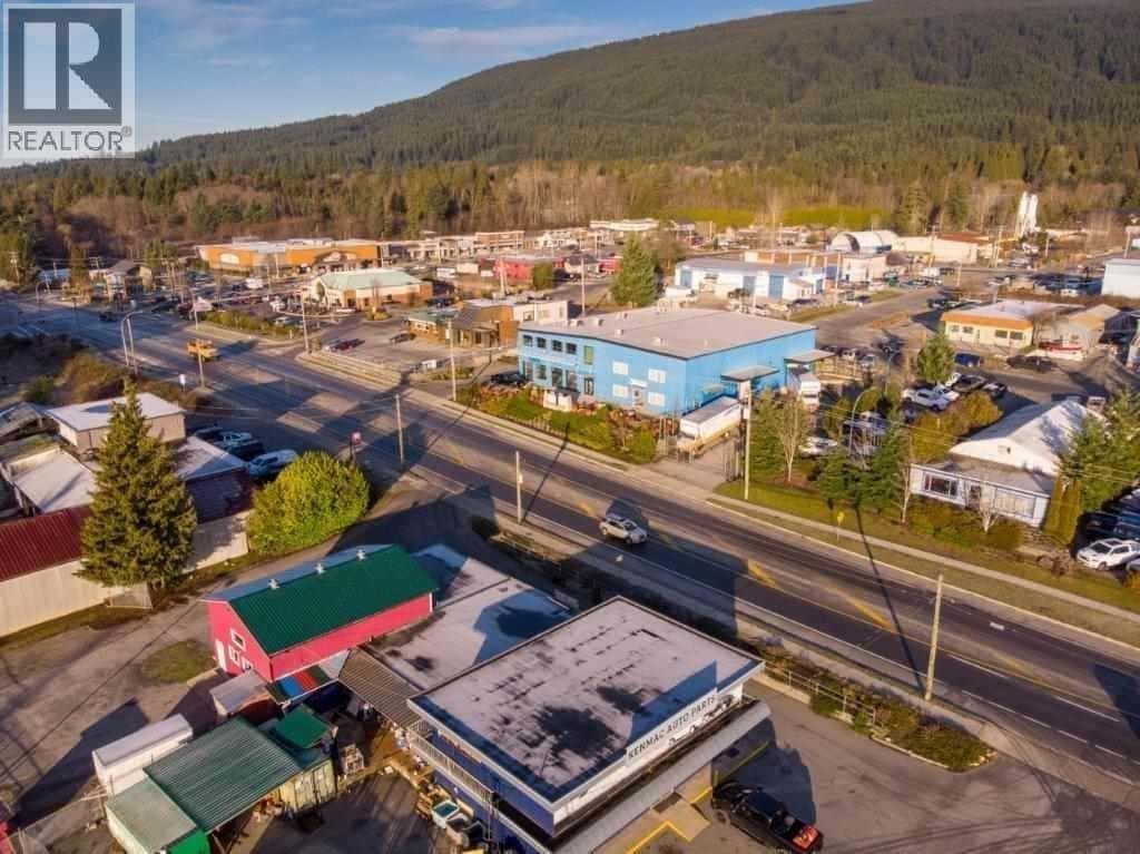 Gibsons — Gibsons - Photo 4 of 6