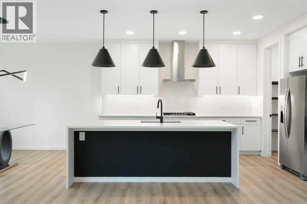 296 Spring Creek Circle SW — Calgary, Alberta - Photo 4 of 38