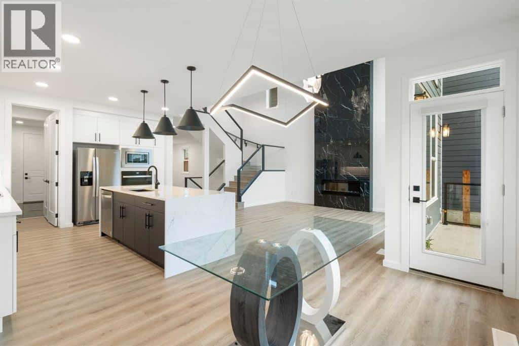 296 Spring Creek Circle SW — Calgary, Alberta - Photo 2 of 38