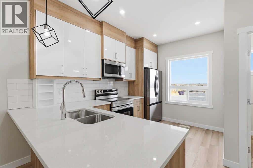 628 Red Sky Villas NE — Calgary, Alberta - Photo 4 of 38