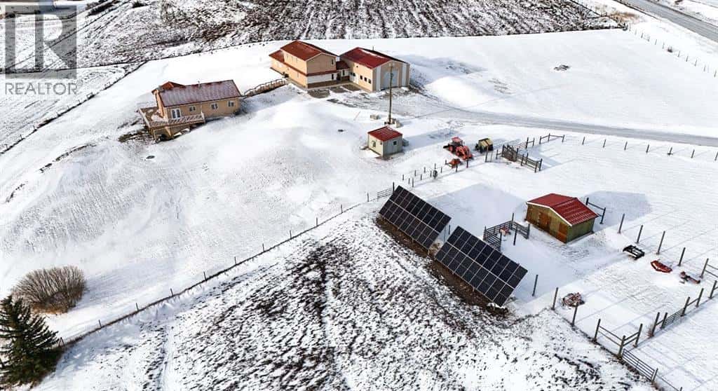 16111 274 Avenue E — Rural Foothills County, Alberta - Photo 2 of 46