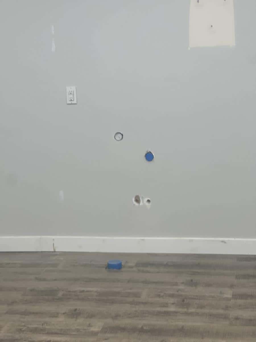 Edmonton — Edmonton - Photo 4 of 63