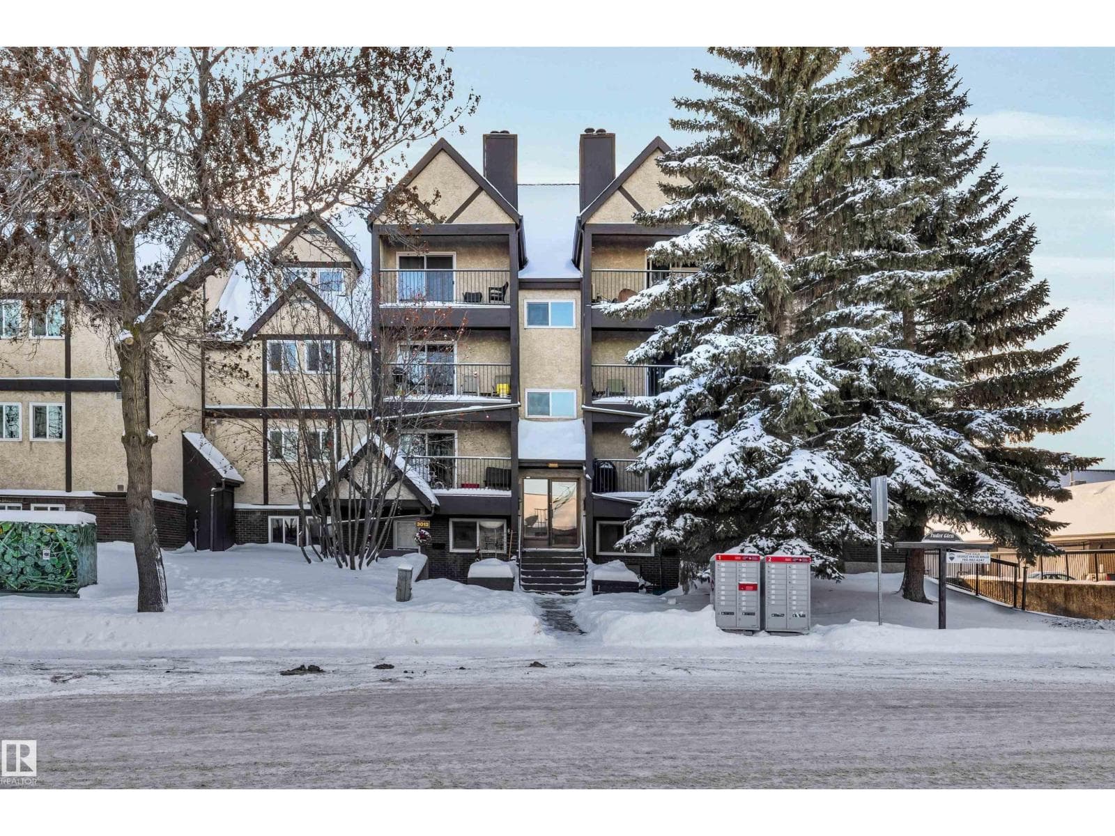 3023 TUDOR GL — St. Albert, Alberta - Main photo