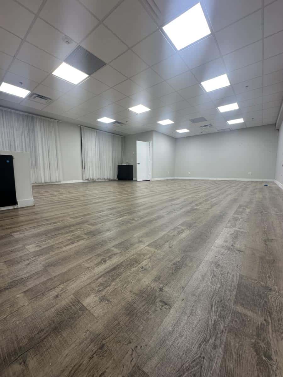 Edmonton — Edmonton - Photo 3 of 63