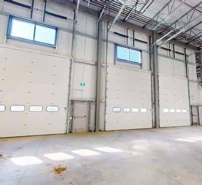 Edmonton — Edmonton - Photo 3 of 42