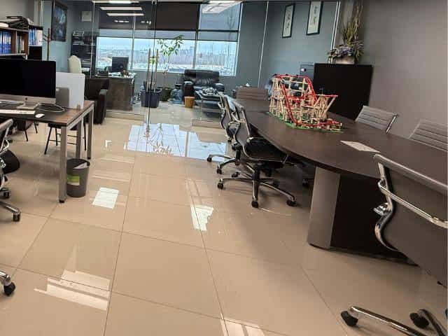 Edmonton — Edmonton - Photo 4 of 126