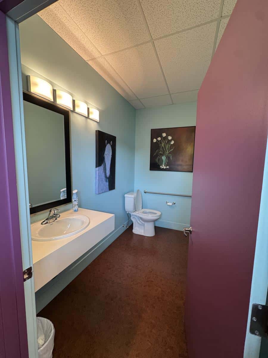 4419 50 Avenue — Red Deer - Photo 2 of 52