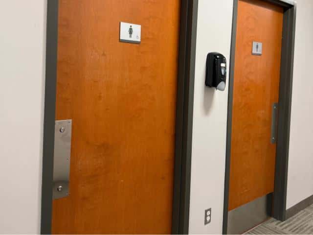 Edmonton — Edmonton - Photo 5 of 126