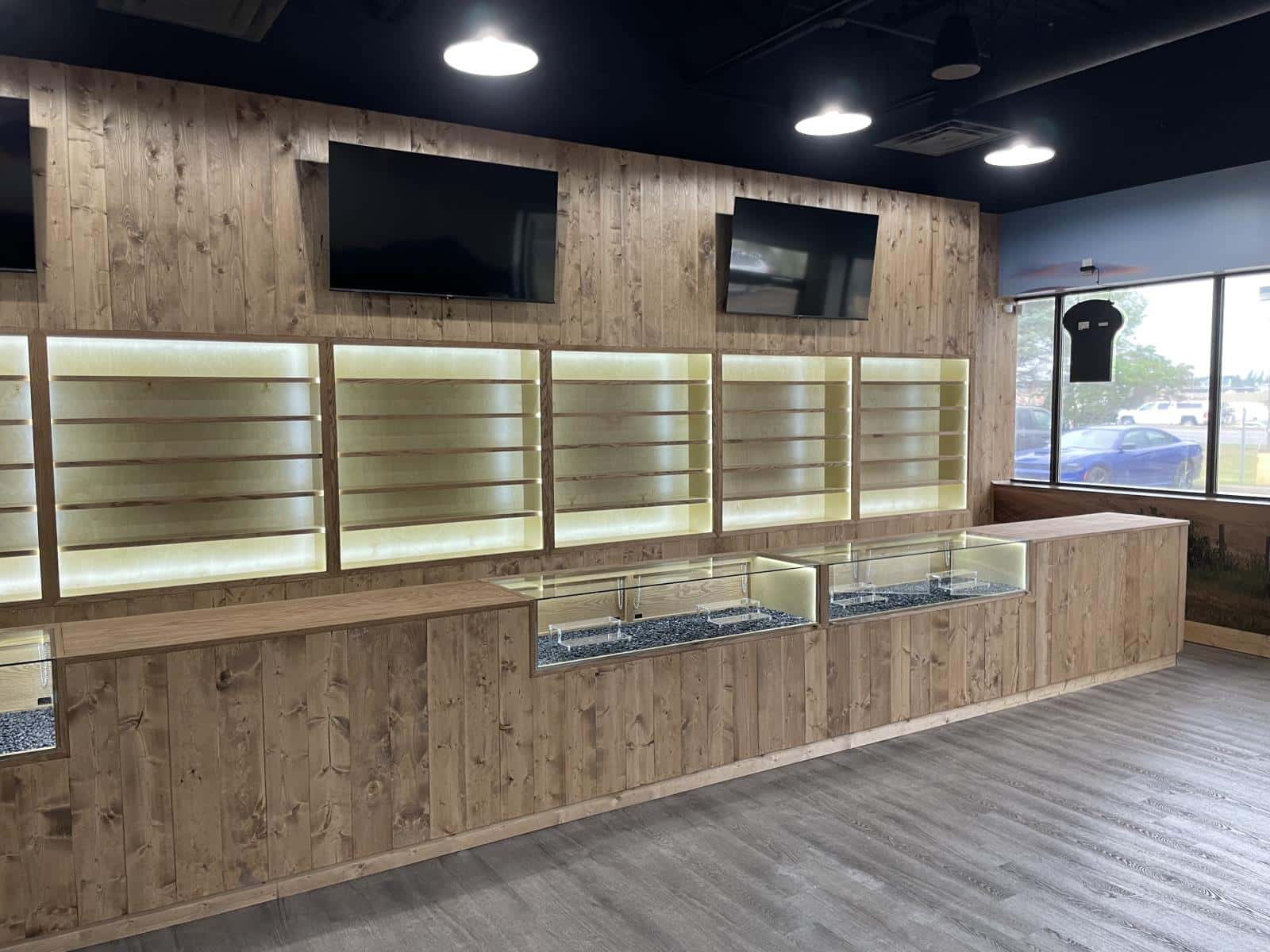 388 St.Albert Trail — St. Albert - Photo 3 of 77