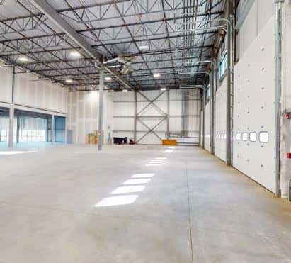 Edmonton — Edmonton - Photo 2 of 36