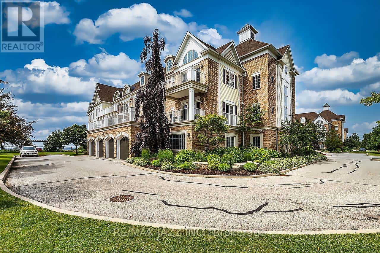 102 - 375 LAKEBREEZE DRIVE — Clarington (Newcastle), Ontario - Photo 4 of 36