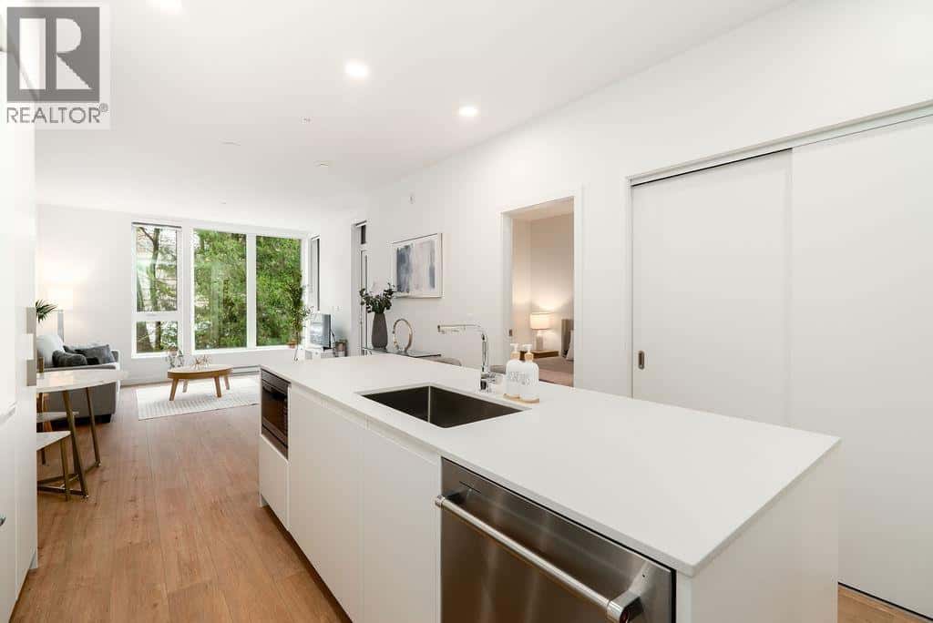 406 1504 SCOTT CRESCENT — Squamish, British Columbia - Photo 3 of 36