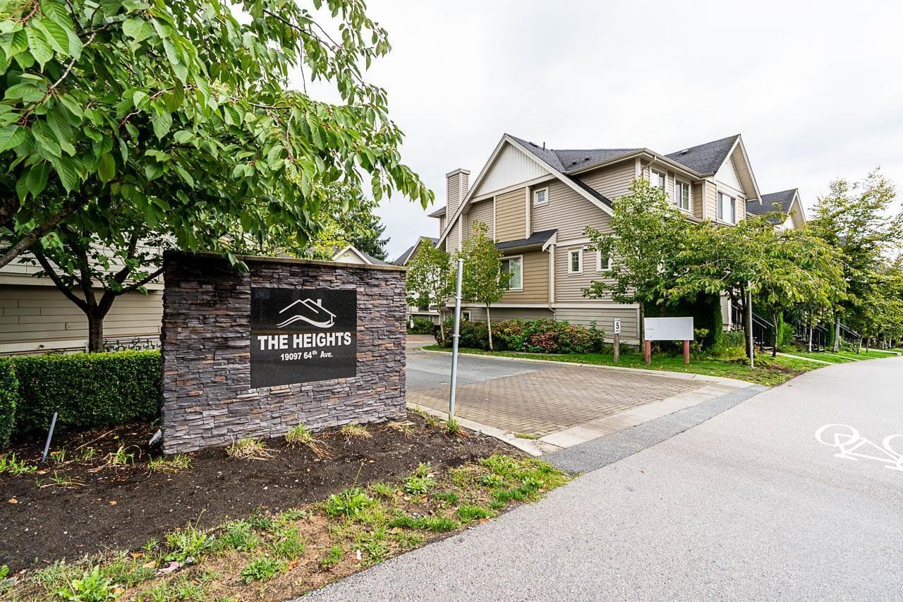 8 19097 64 AVENUE — Surrey, British Columbia - Main photo