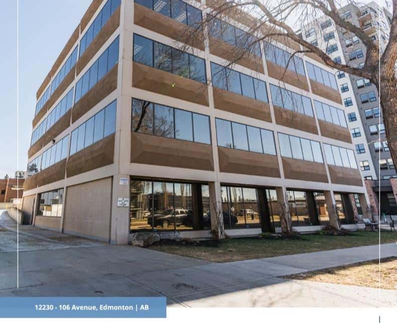 Edmonton — Edmonton - Photo 5 of 45