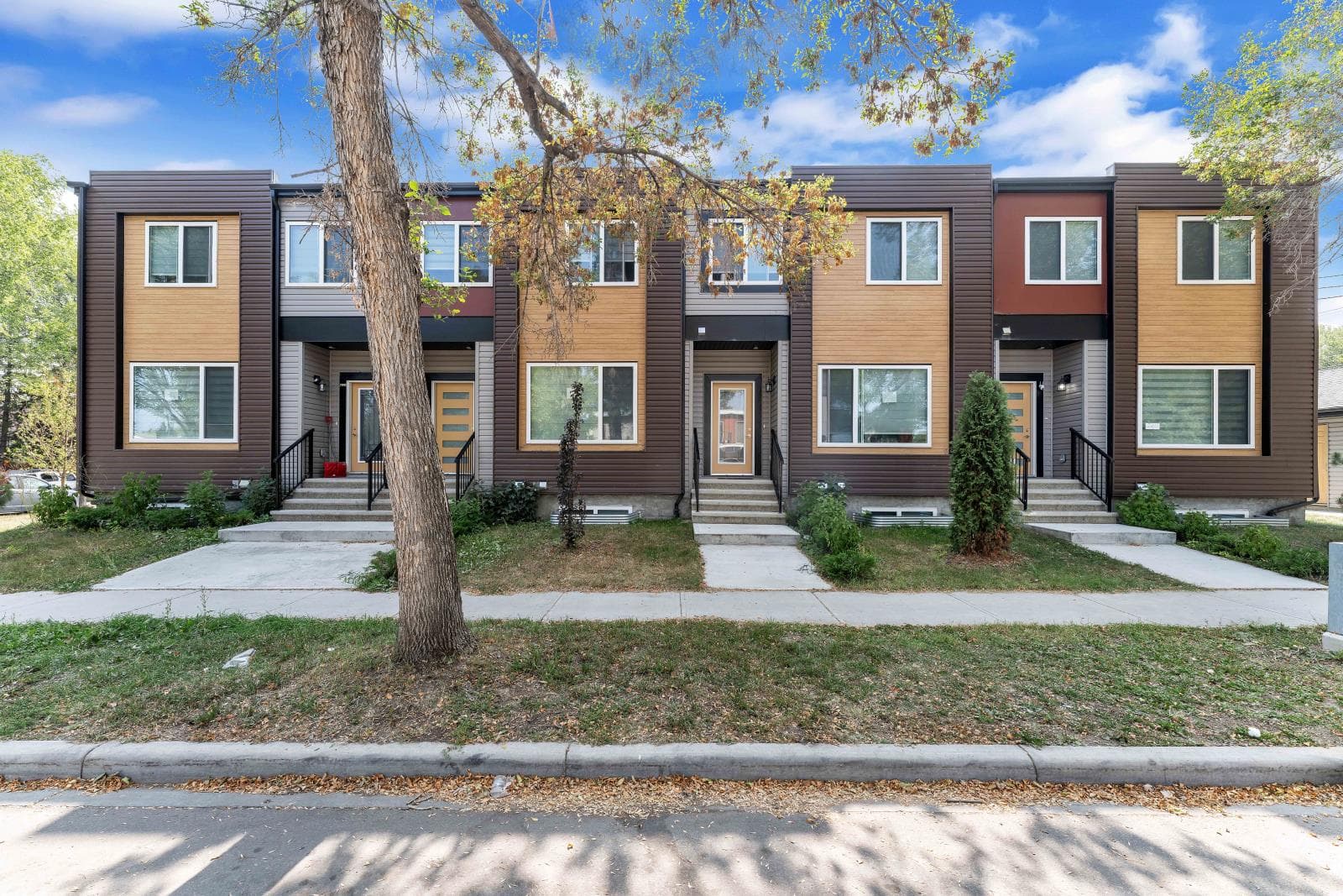 7903 122 Avenue — Edmonton - Main photo