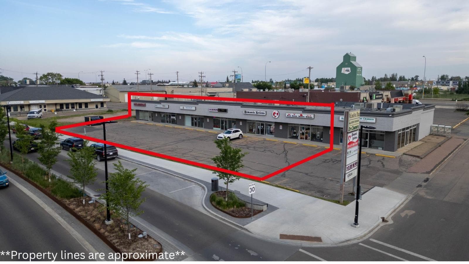 210 McLeod Avenue — Spruce Grove - Main photo