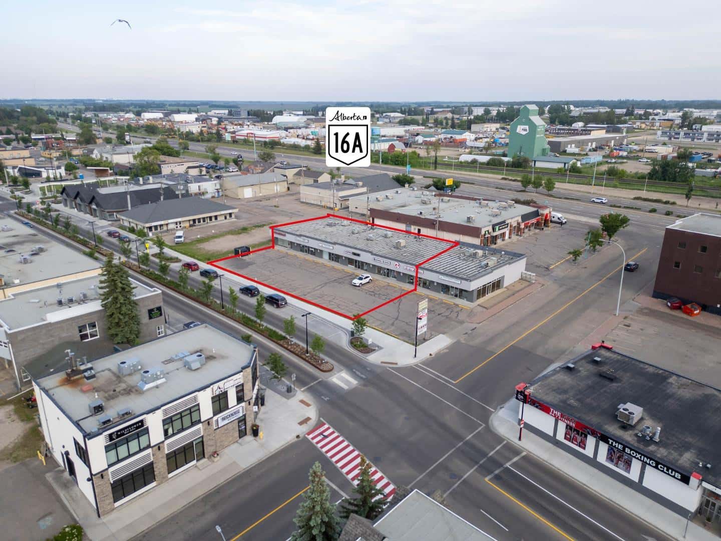 210 McLeod Avenue — Spruce Grove - Photo 3 of 30