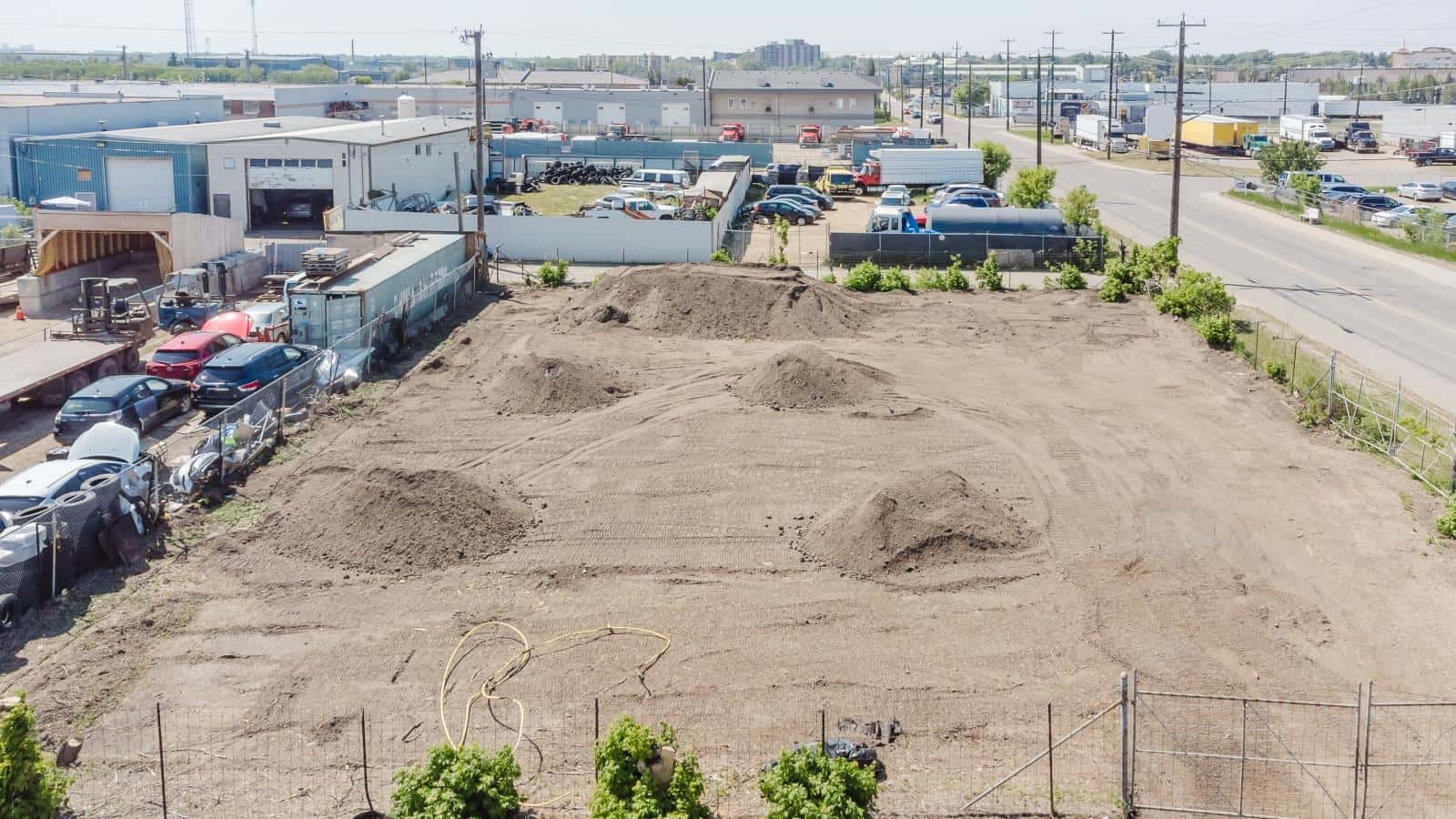 5405 129 Avenue — Edmonton - Photo 2 of 12