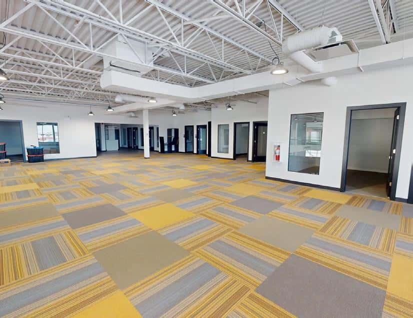 Edmonton — Edmonton - Photo 3 of 84