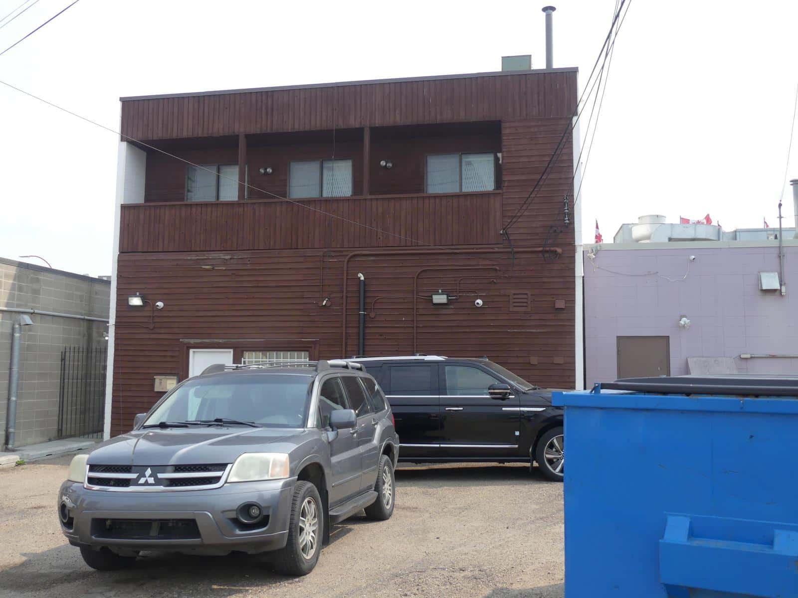 Edmonton — Edmonton - Photo 3 of 8