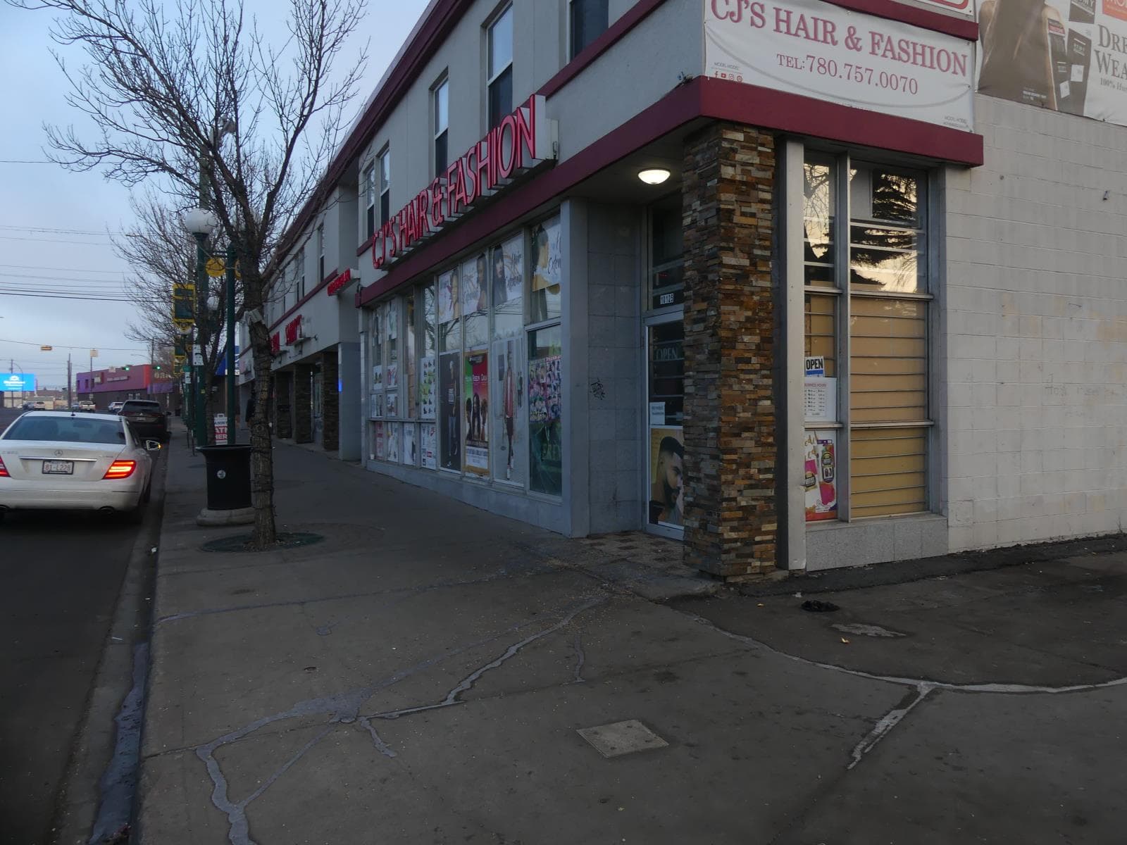 Edmonton — Edmonton - Main photo