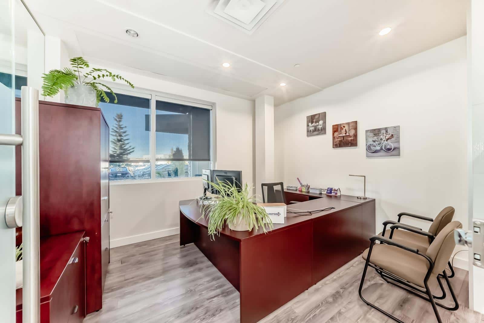 Edmonton — Edmonton - Photo 5 of 66