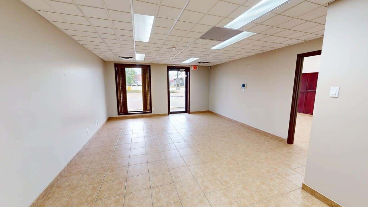 5211 50 Street — Drayton Valley - Photo 5 of 87