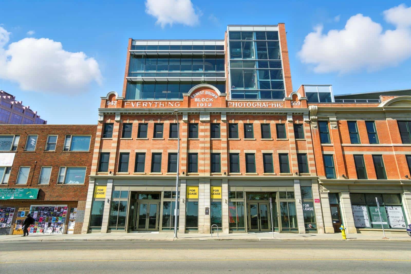 Edmonton — Edmonton - Photo 2 of 39