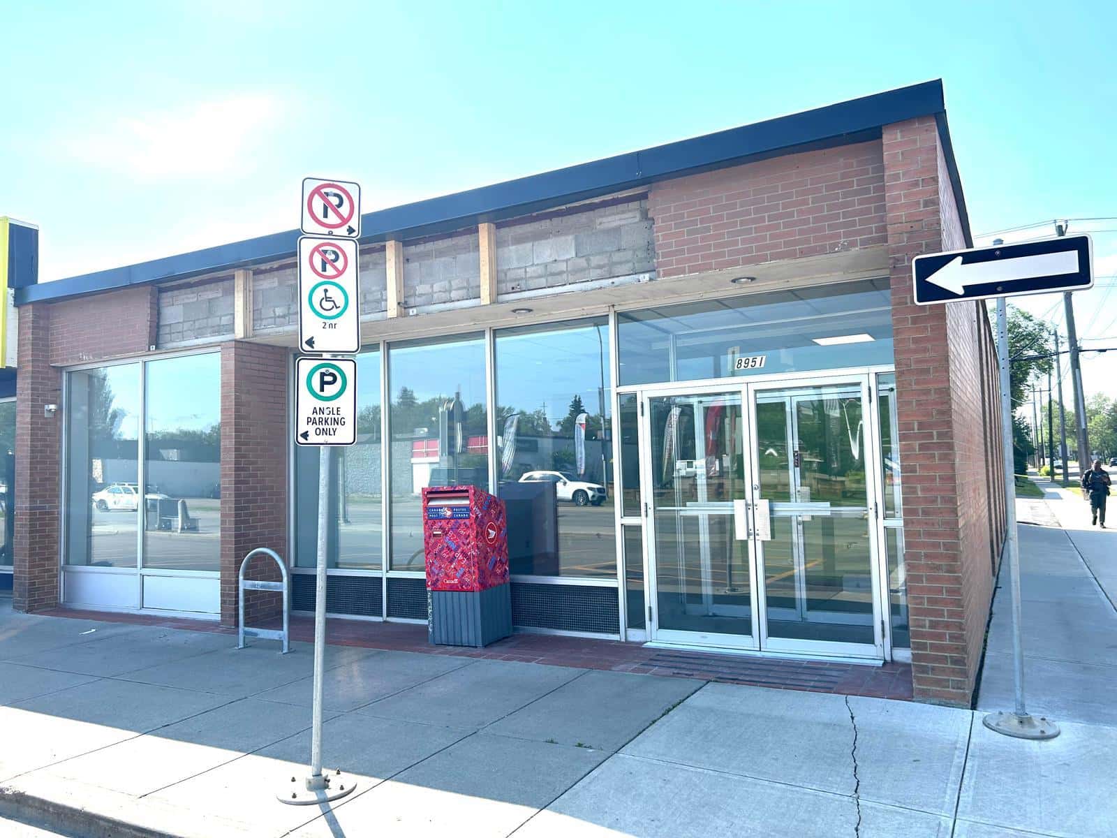 Edmonton — Edmonton - Photo 2 of 222