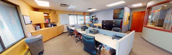 Edmonton — Edmonton - Photo 5 of 36