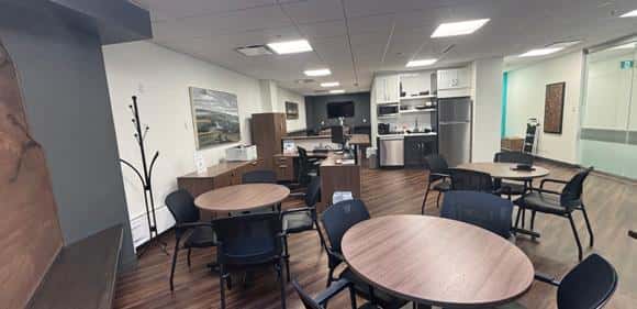 Edmonton — Edmonton - Photo 5 of 25