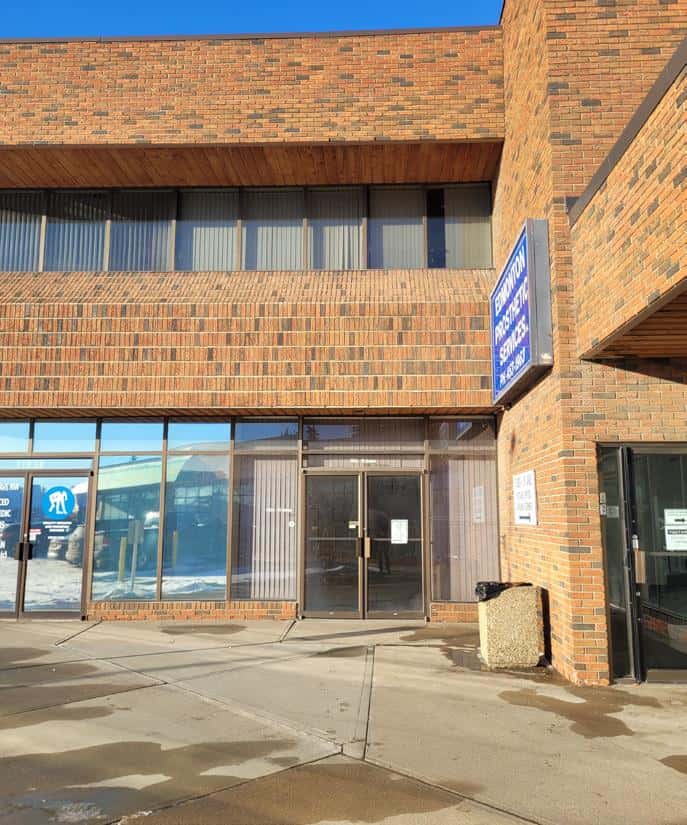 Edmonton — Edmonton - Photo 4 of 24