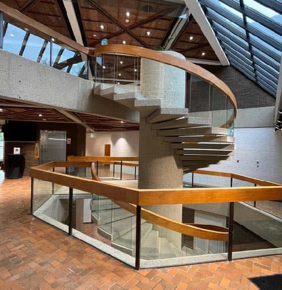 Edmonton — Edmonton - Photo 3 of 25