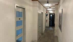 Edmonton — Edmonton - Photo 2 of 36