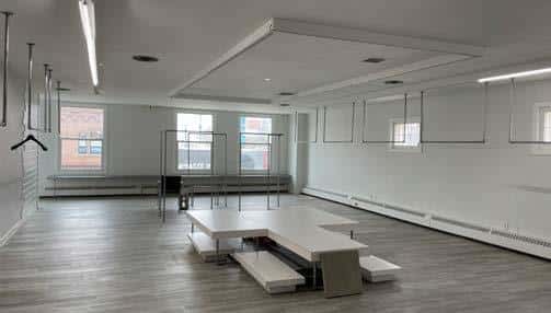 Edmonton — Edmonton - Photo 3 of 36