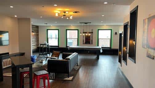 Edmonton — Edmonton - Photo 5 of 36